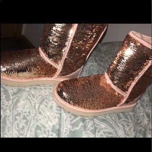 Sequin Rose Gold Uggs-Sze 7